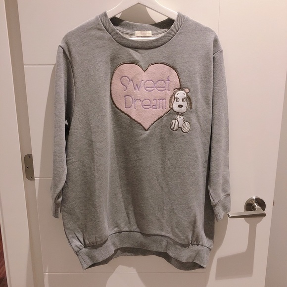 NEW Snoopy oversized sweatshirt - Picture 1 of 3